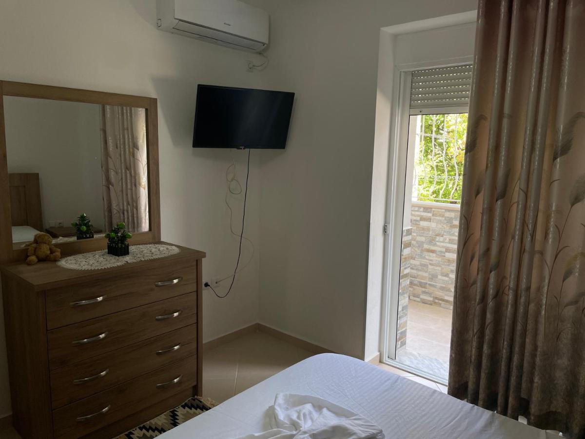 Taverna Laberia 3 * Gjirokastër