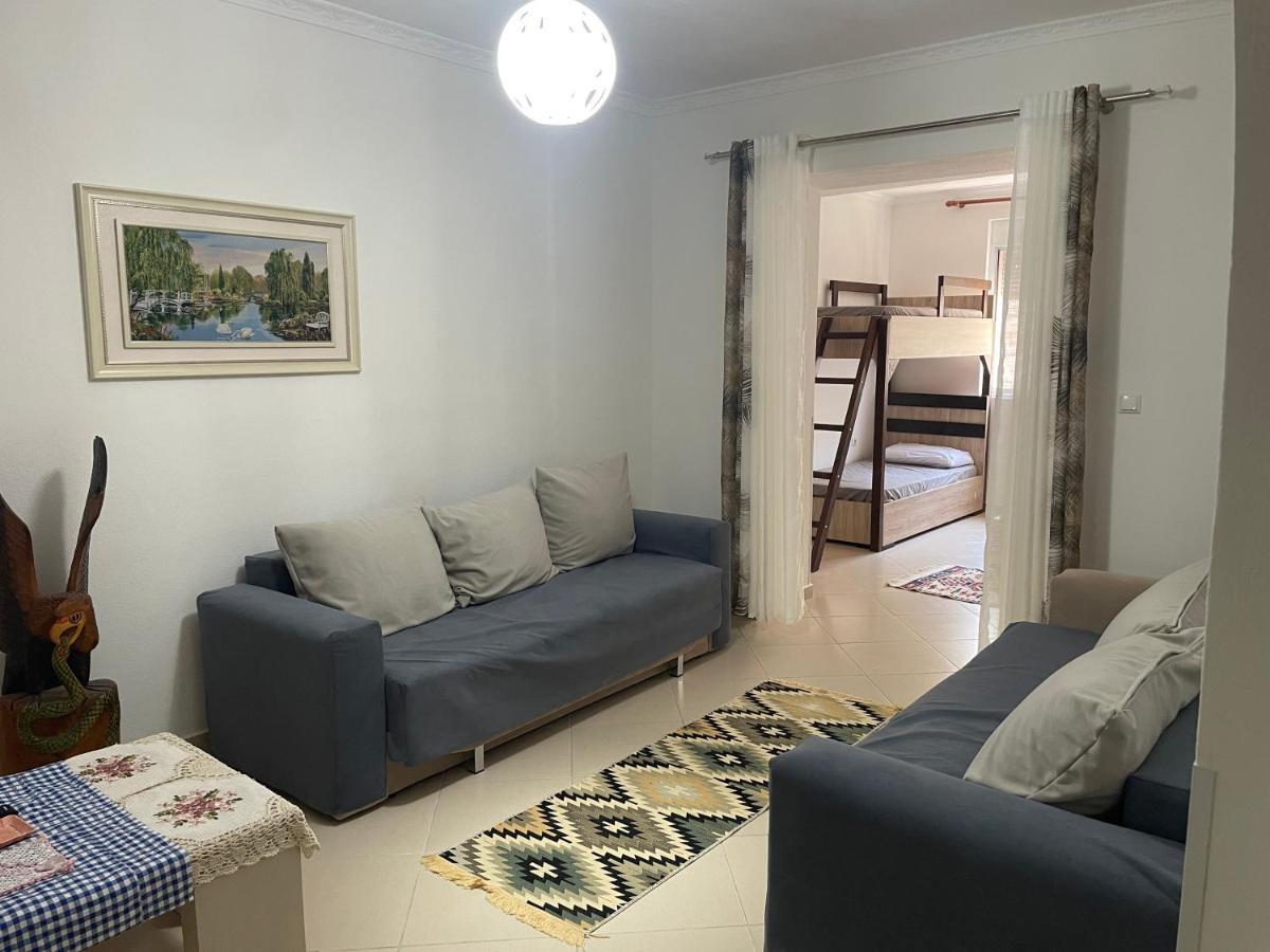 Taverna Laberia 3 Apartment Gjirokaster