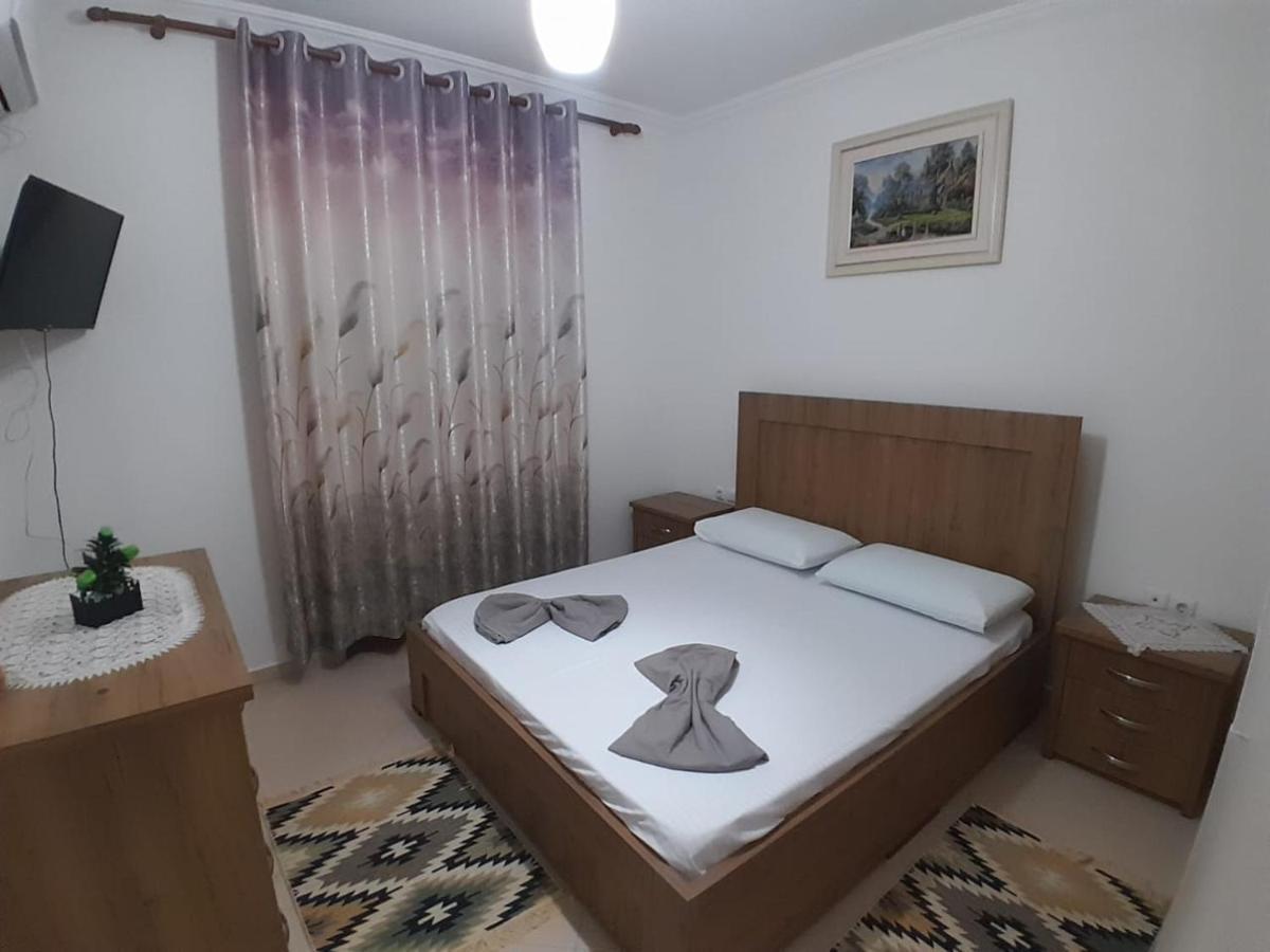 Taverna Laberia 3 Apartment Gjirokaster